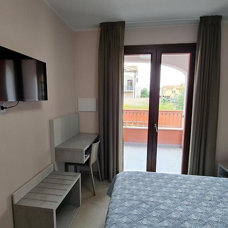 Le Anfore Di Nora Domo Pula Habitación foto